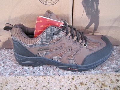 0909正品新款豹牌男戶外鞋批發指南 三色15雙裝，專業供應渠道解析